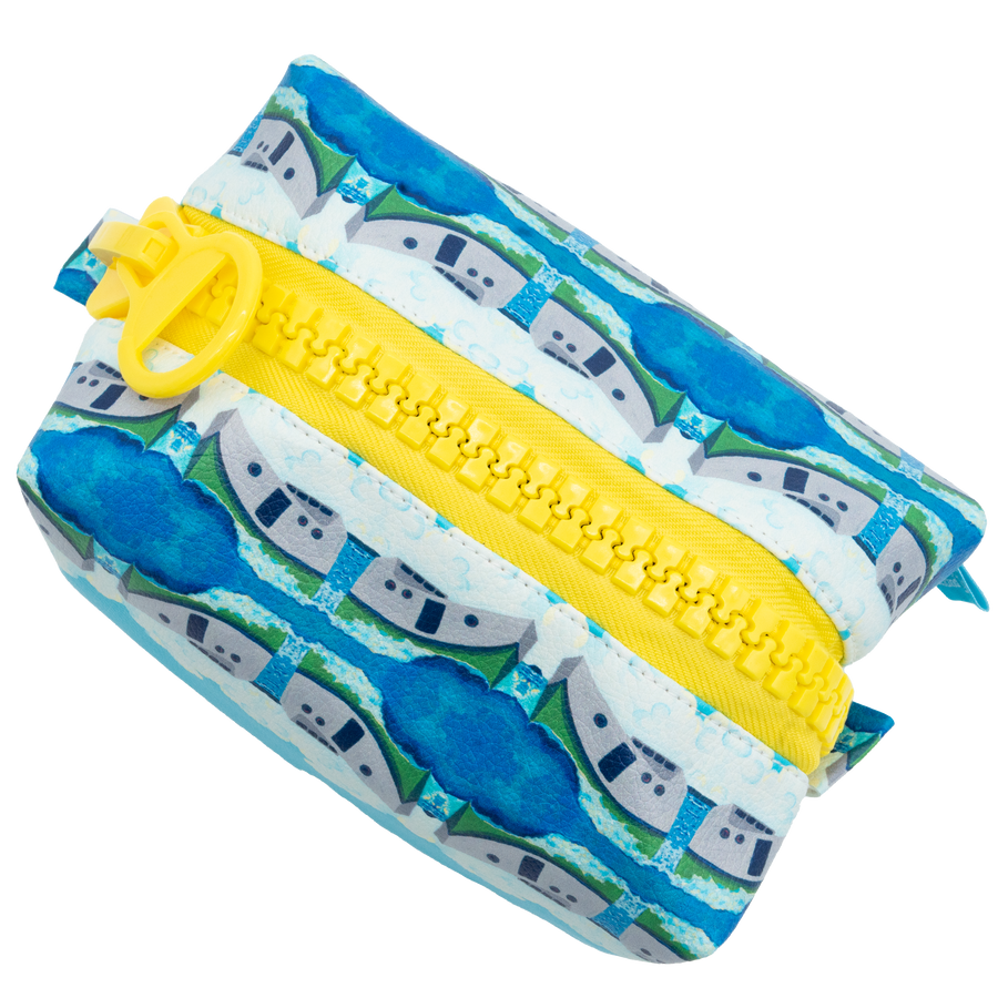 Clouds and Tugs Eco-Leather Sis Dopp
