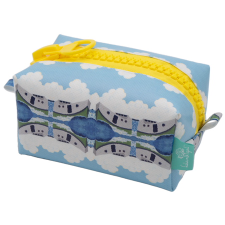 Clouds and Tugs Dew Drop Sis Dopp